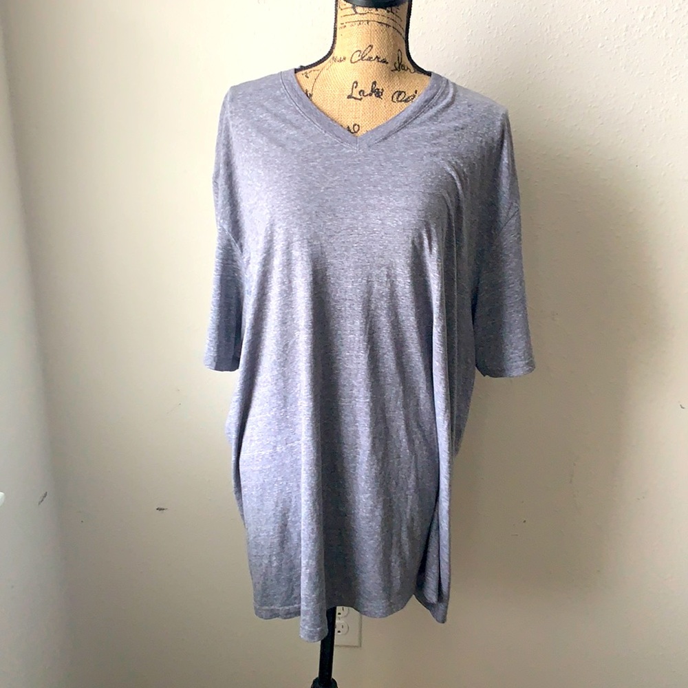 Men’s footlocker v neck